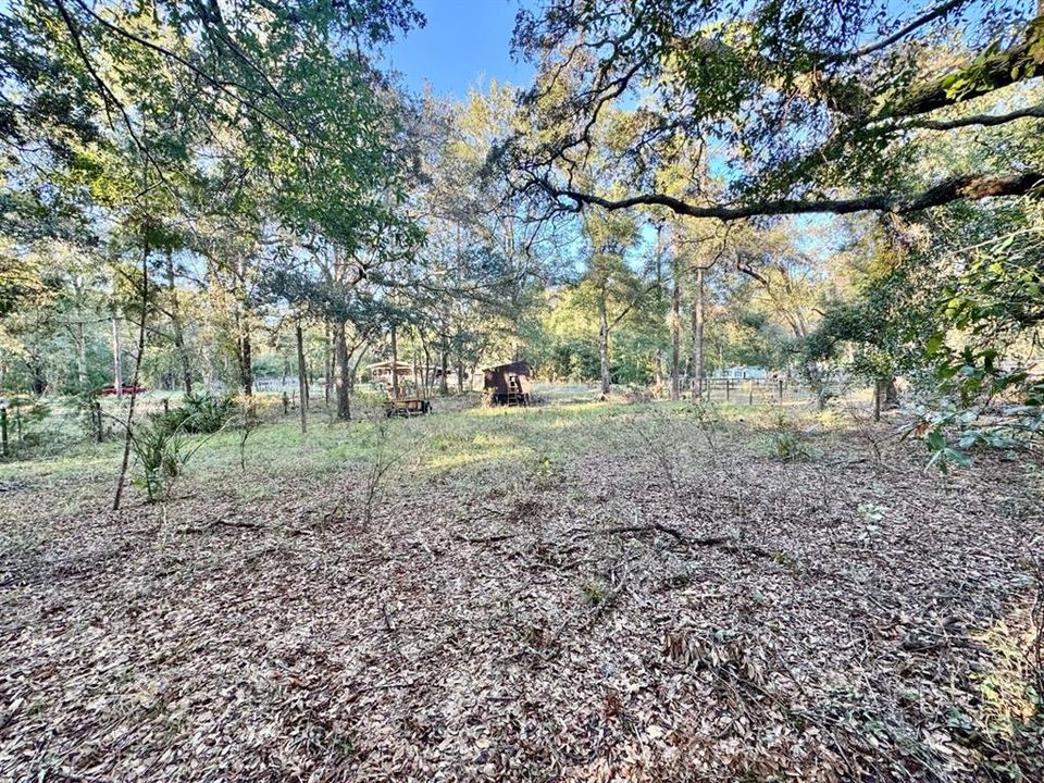 最近售出: $14,000 (0.25 acres)