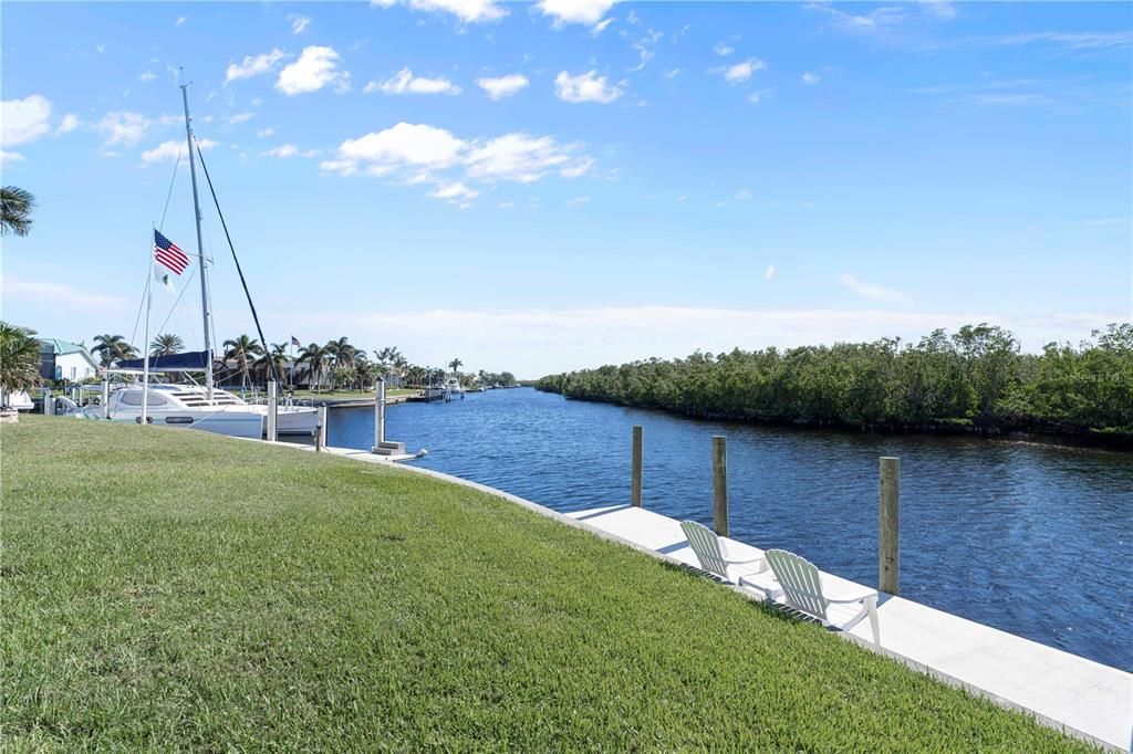 For Sale: $985,000 (3 beds, 2 baths, 2342 Square Feet)