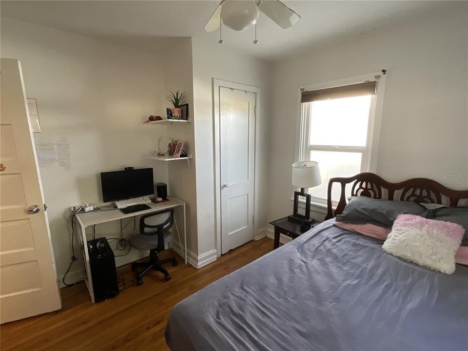 For Rent: $1,450 (2 beds, 1 baths, 944 Square Feet)