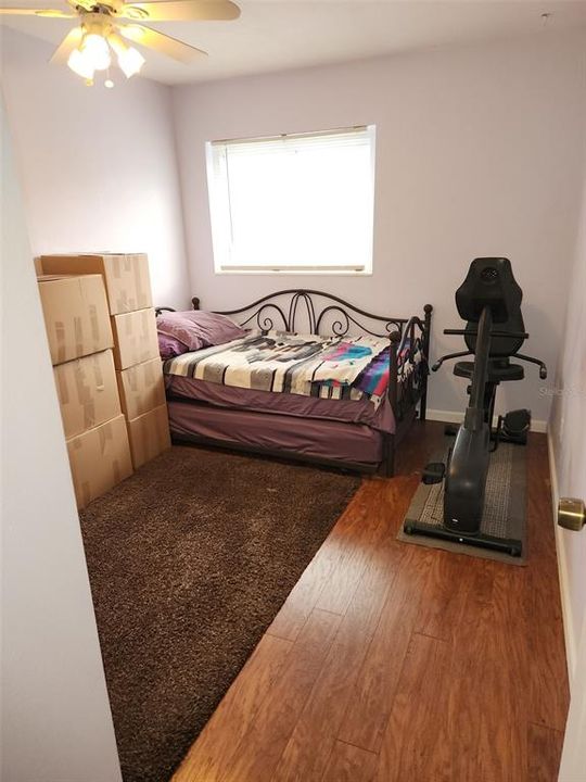 Middle Bedroom