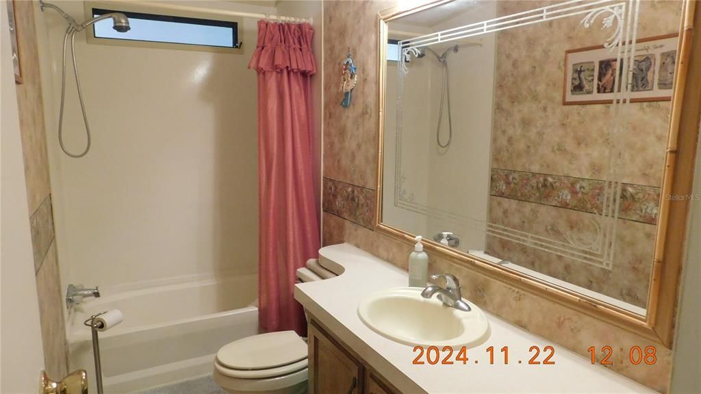 For Sale: $179,000 (2 beds, 2 baths, 1404 Square Feet)