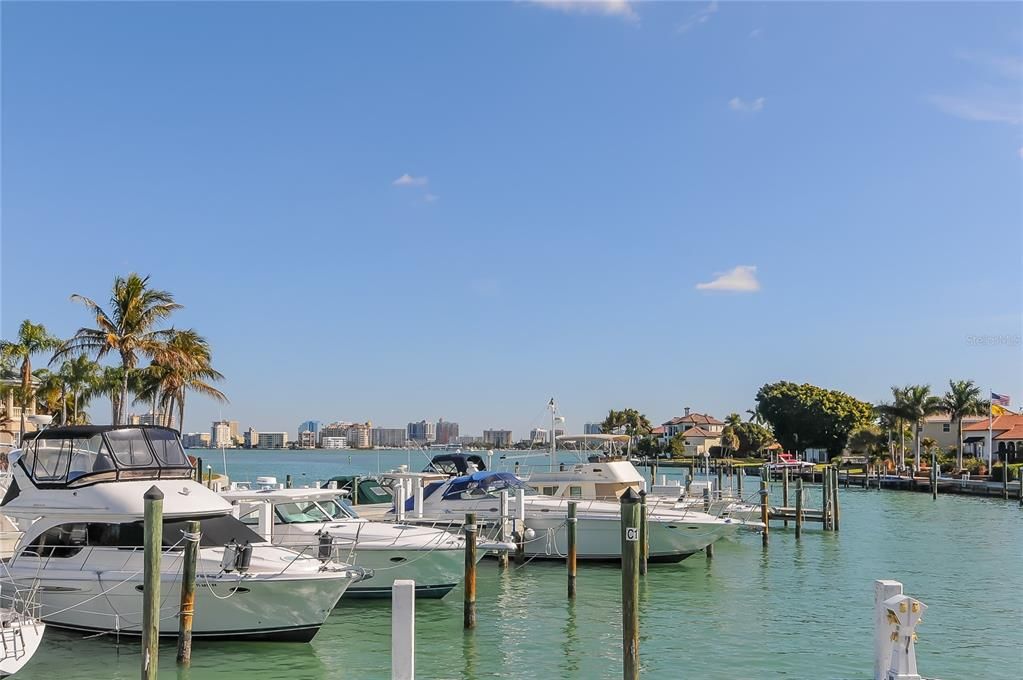 BIRD KEY YACHT CLUB