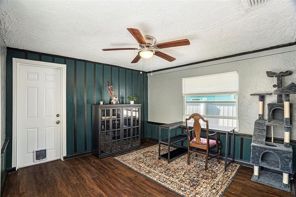 Bonus room with garage & backyard access