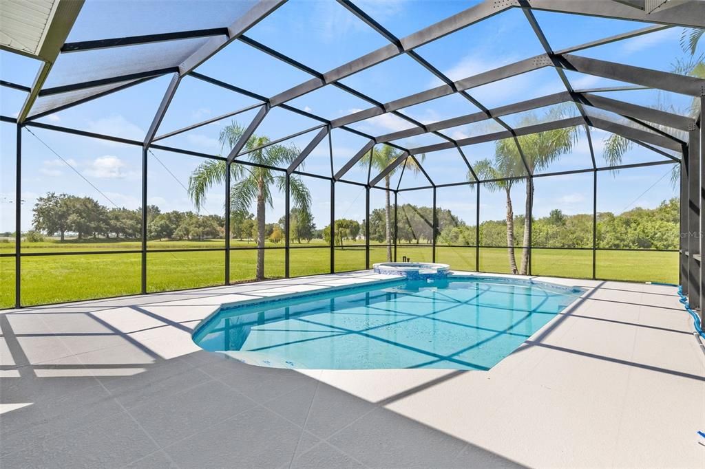 18307 White Fang Ct, Parrish FL 34219 FoxBrook Communities, MLS#A4630266Newly resurfaced pool!