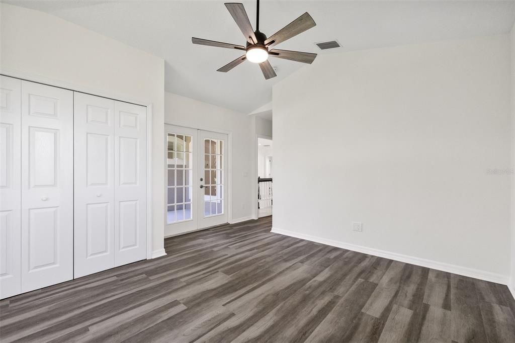 18307 White Fang Ct, Parrish FL 34219 FoxBrook Communities, MLS#A4630266Bedroom 5 with private balcony