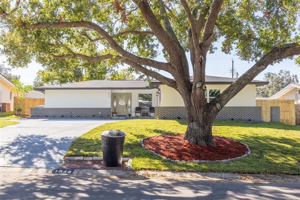 For Sale: $499,000 (3 beds, 2 baths, 1610 Square Feet)