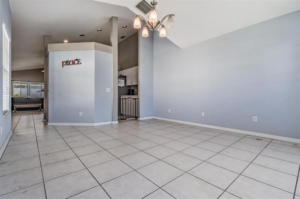 For Sale: $365,000 (3 beds, 2 baths, 1650 Square Feet)