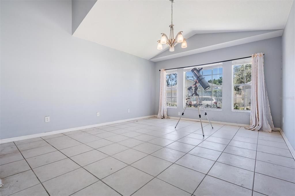 For Sale: $365,000 (3 beds, 2 baths, 1650 Square Feet)