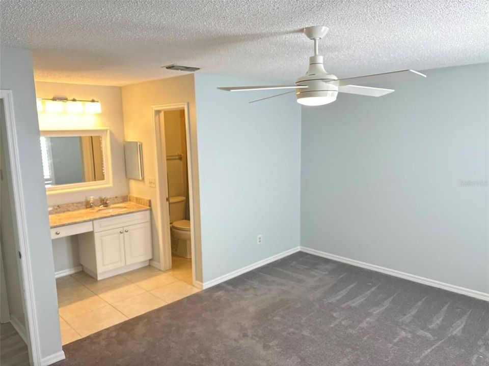 For Sale: $289,900 (2 beds, 2 baths, 1263 Square Feet)