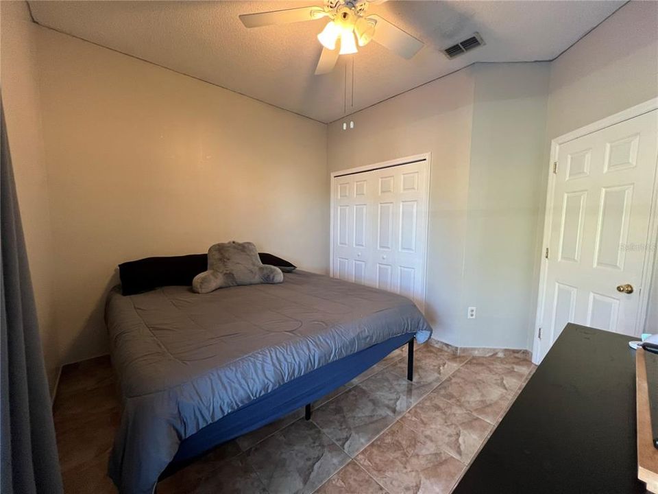 For Sale: $349,900 (3 beds, 2 baths, 1800 Square Feet)