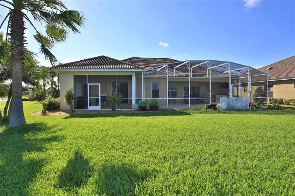 For Sale: $649,000 (3 beds, 2 baths, 2472 Square Feet)