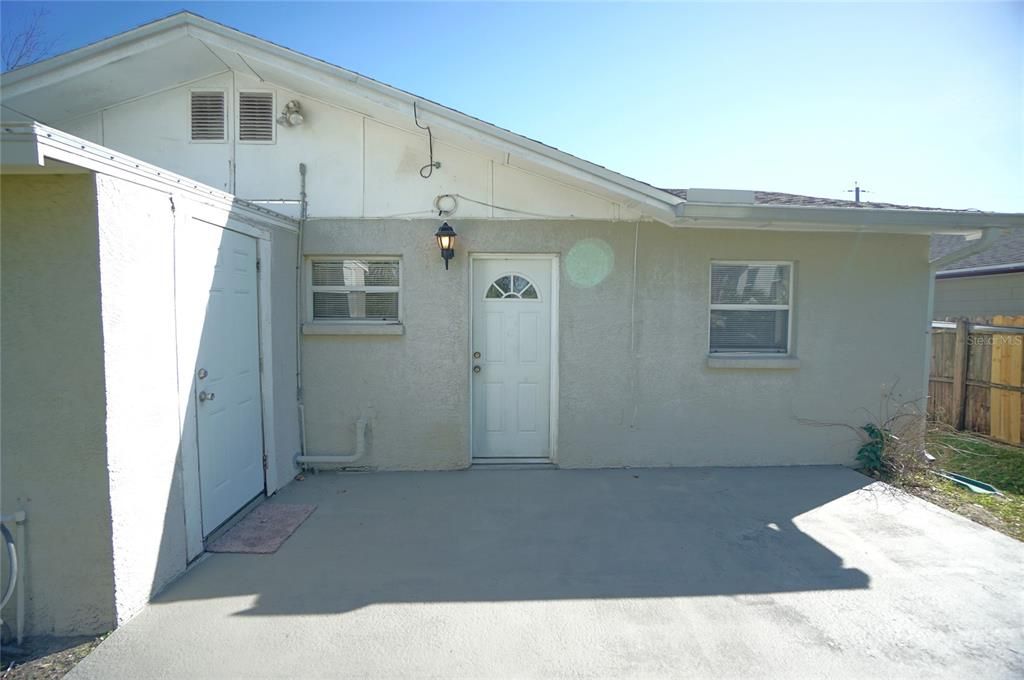 For Rent: $2,395 (3 beds, 2 baths, 1184 Square Feet)