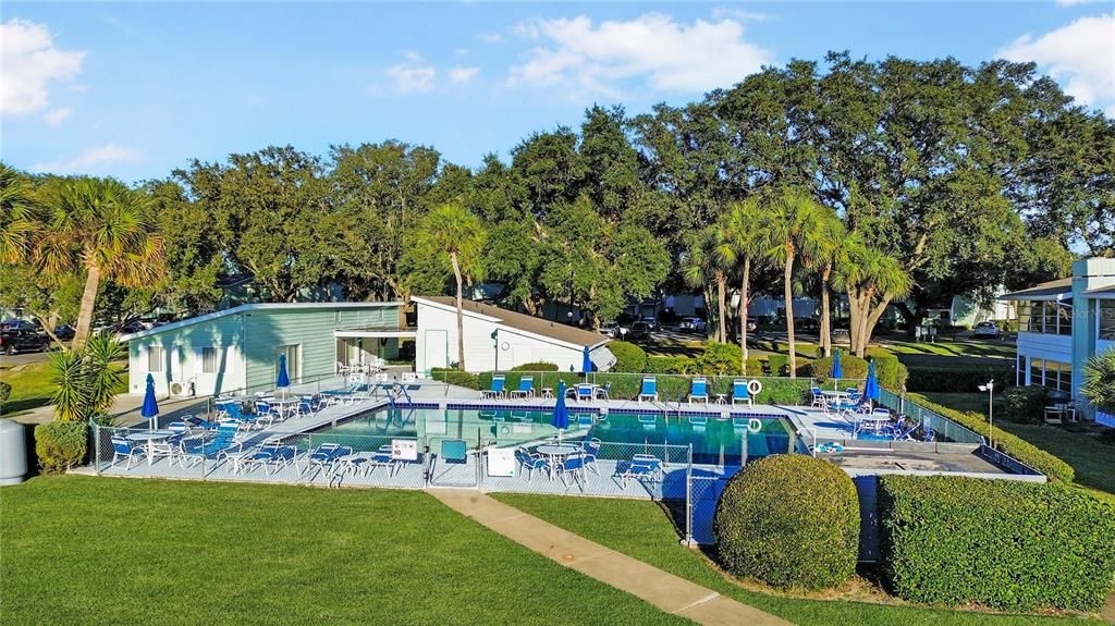 Clubhouse / Community Pool