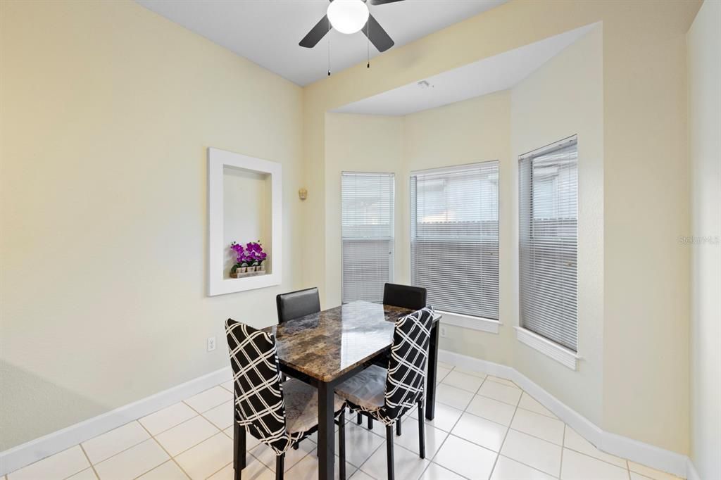 DINING ROOM/ EAT-IN KITCHEN