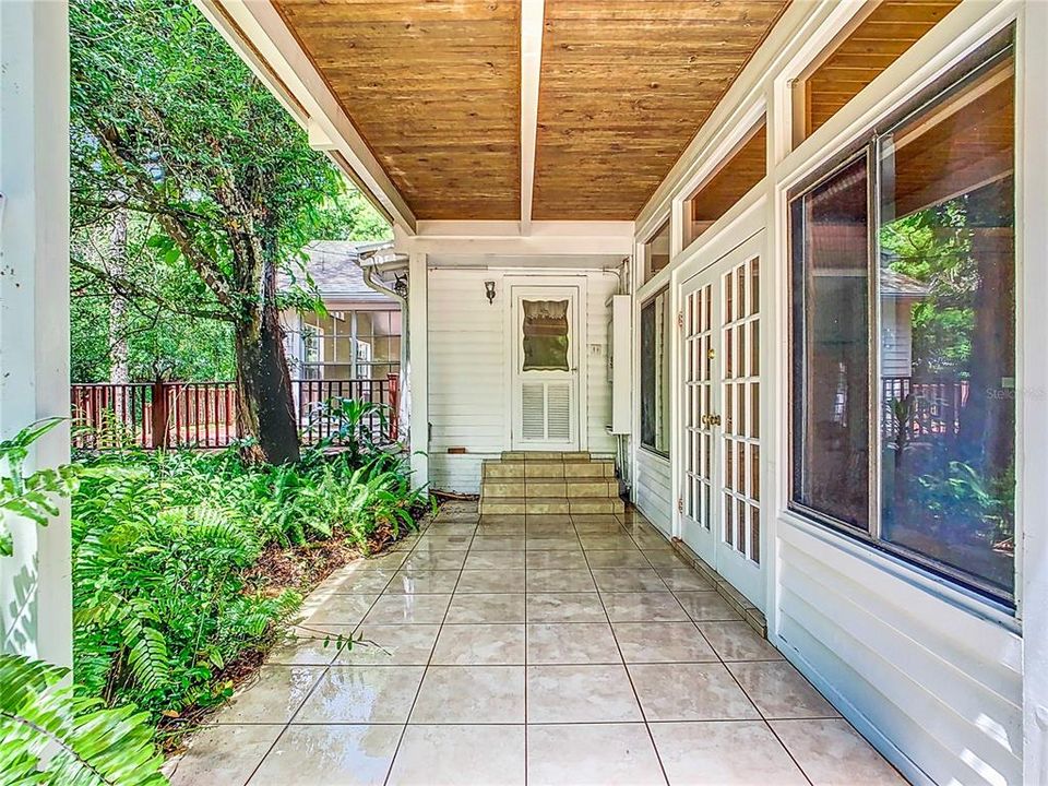 Back patio with 2 entrances.