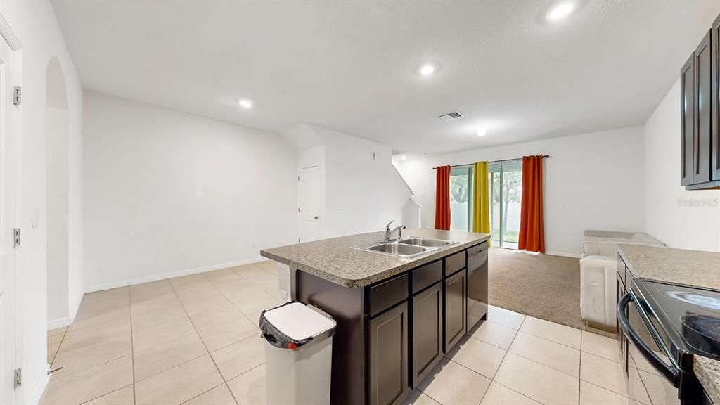 For Sale: $330,000 (3 beds, 2 baths, 1673 Square Feet)