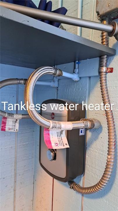 Tankless water heater