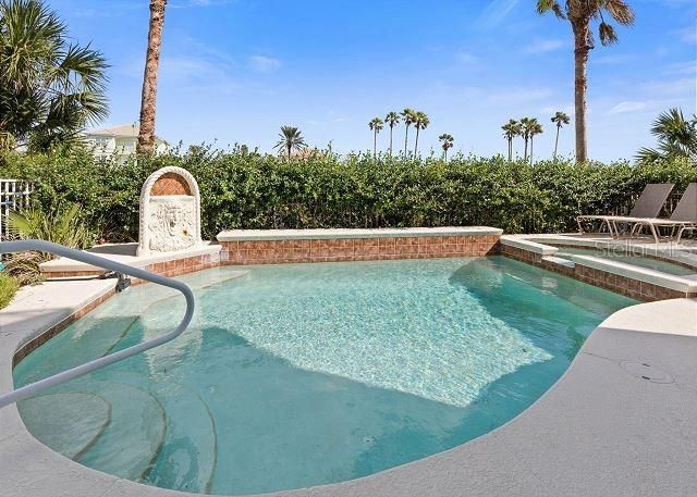 Salt water pool with fountain