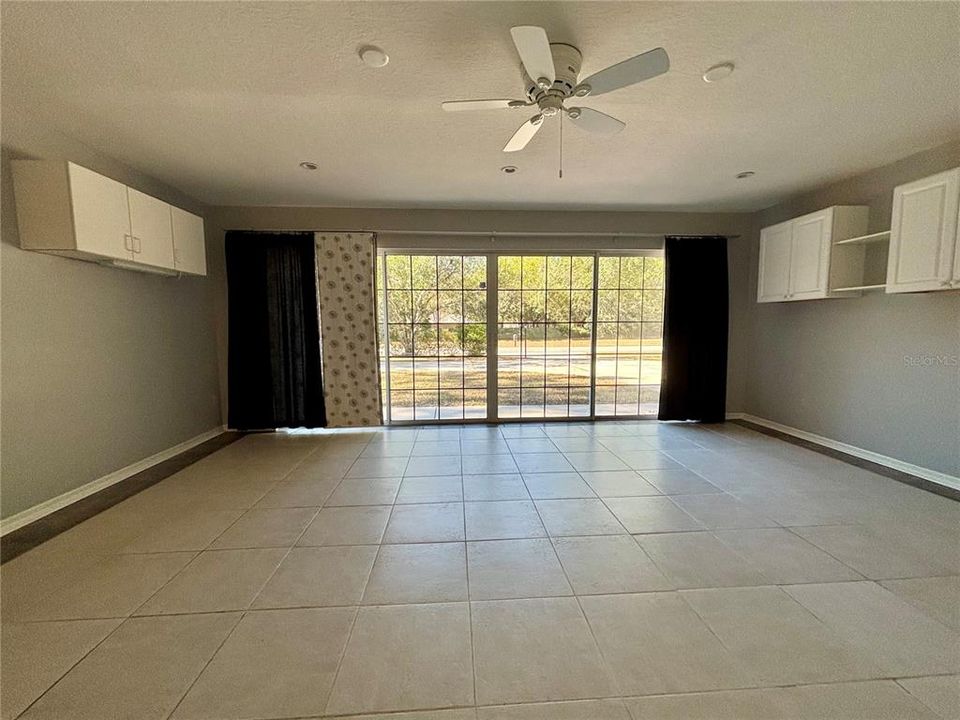 Bonus room with sliding doors to outside