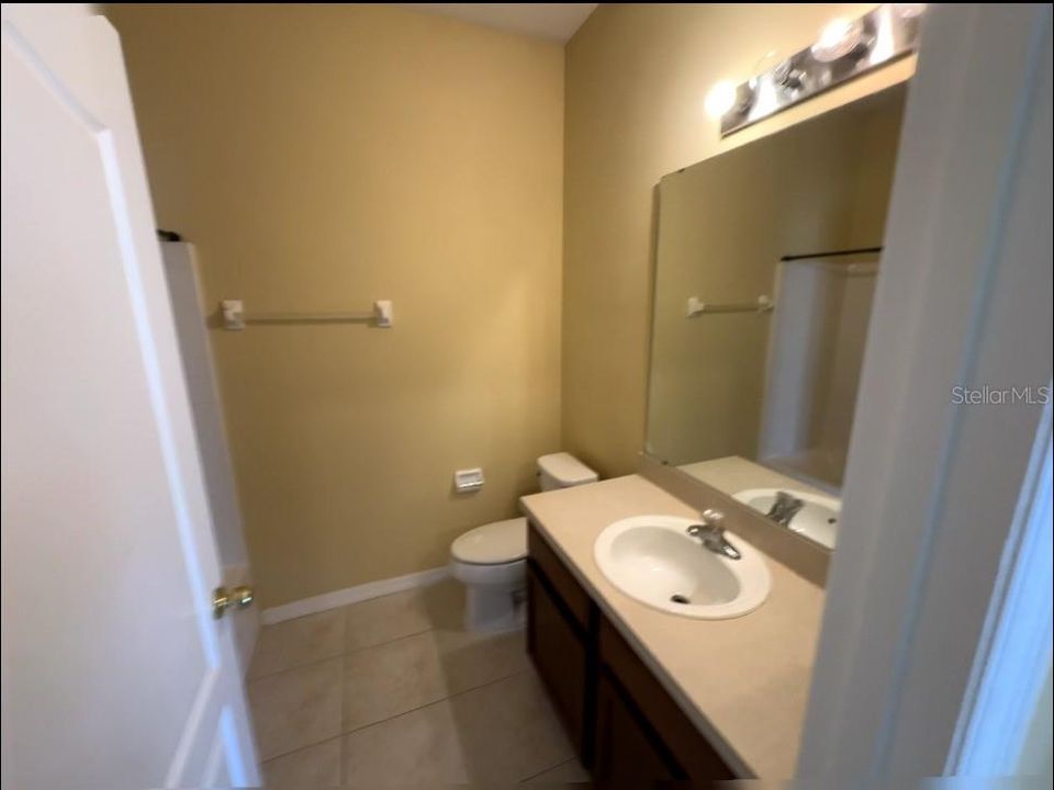 For Rent: $2,195 (3 beds, 2 baths, 1630 Square Feet)