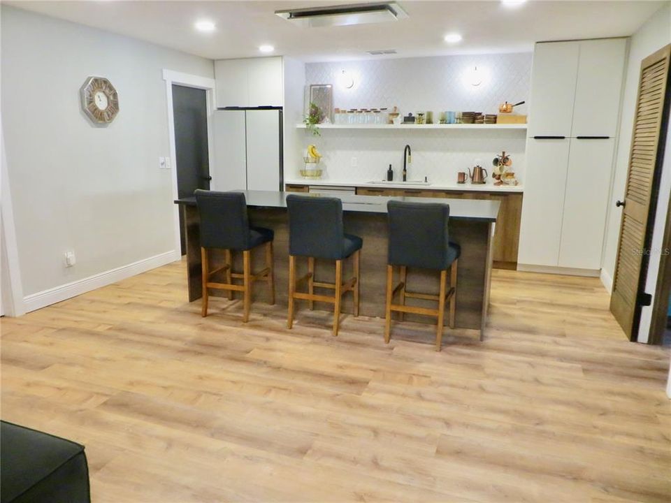 Eating space in kitchen