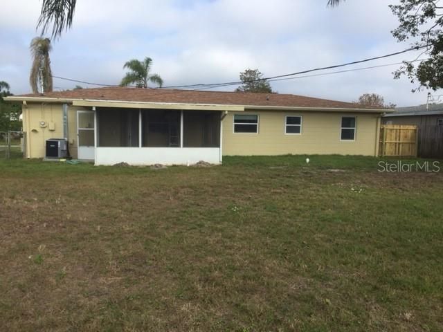 For Rent: $2,350 (3 beds, 2 baths, 1053 Square Feet)