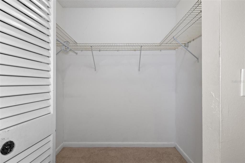 Walk in closet