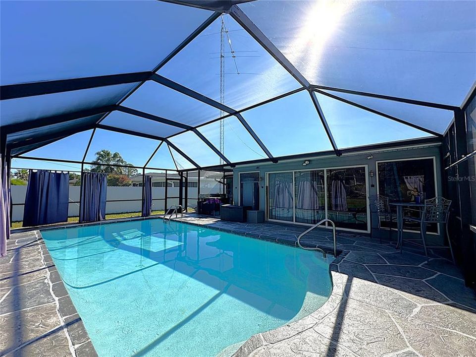 Brand New Pool Cage - Heated Saltwater Pool