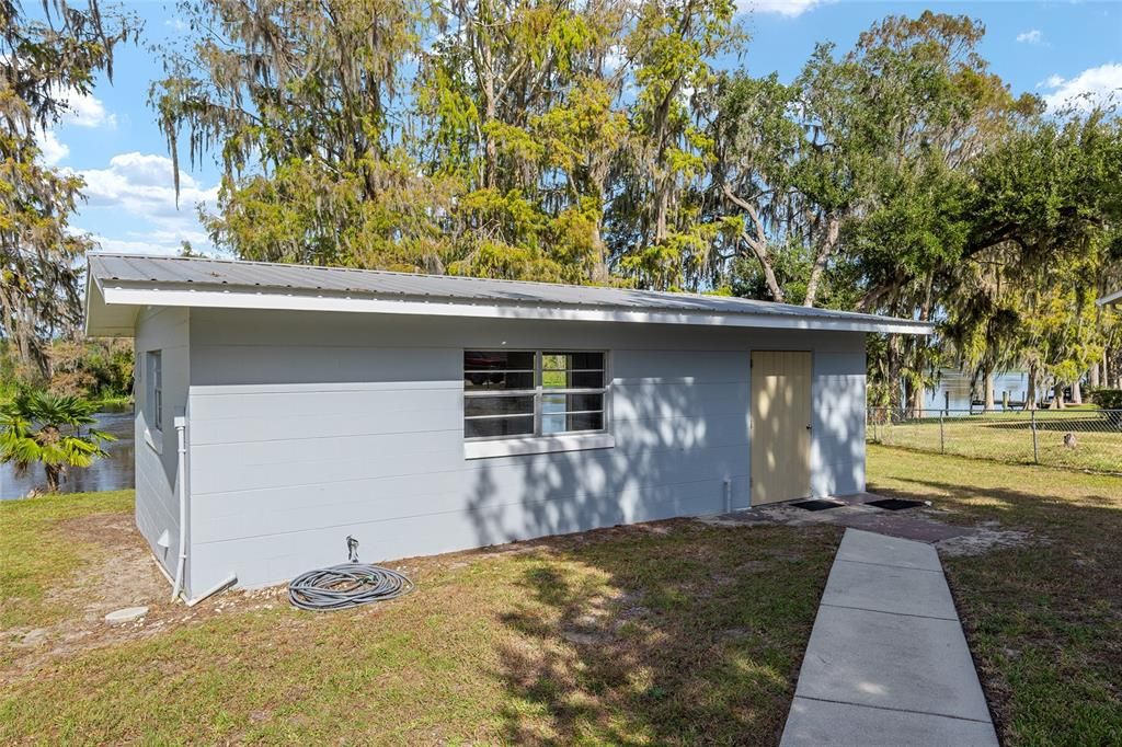 For Sale: $899,000 (3 beds, 2 baths, 1768 Square Feet)