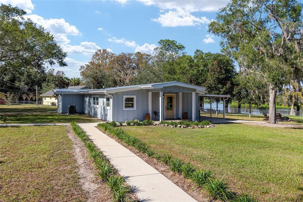 For Sale: $899,000 (3 beds, 2 baths, 1768 Square Feet)