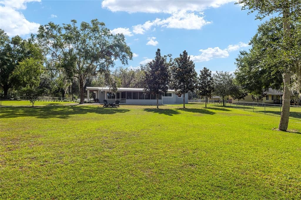 For Sale: $899,000 (3 beds, 2 baths, 1768 Square Feet)