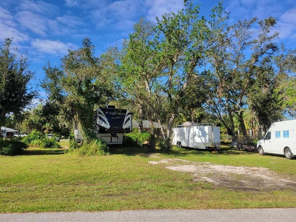 For Sale: $343,000 (2 beds, 2 baths, 1446 Square Feet)