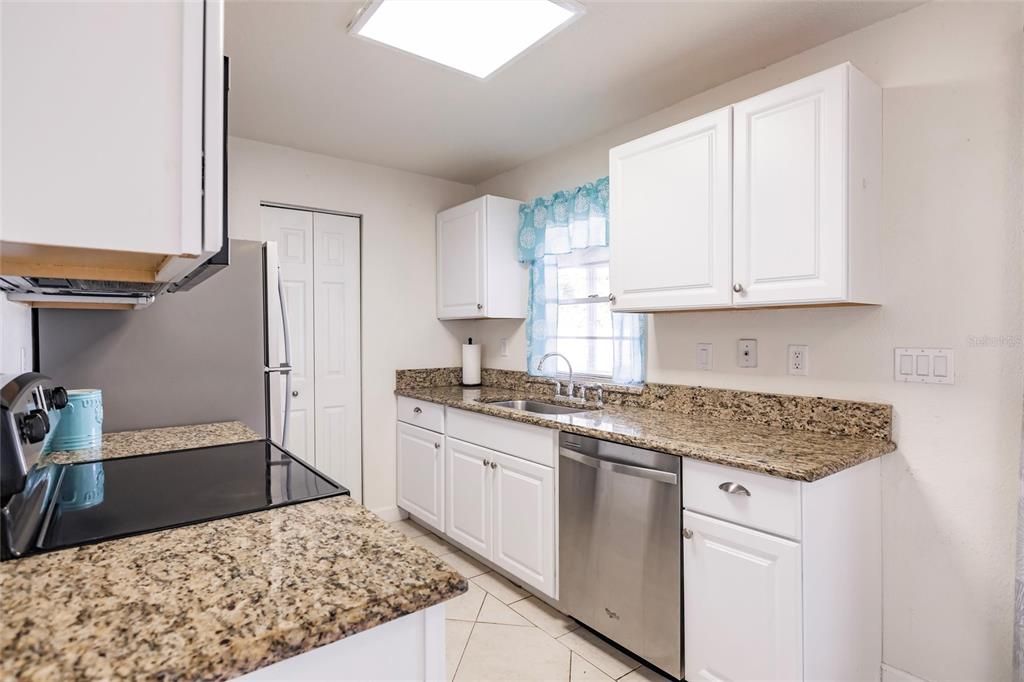 For Sale: $259,000 (3 beds, 2 baths, 1120 Square Feet)