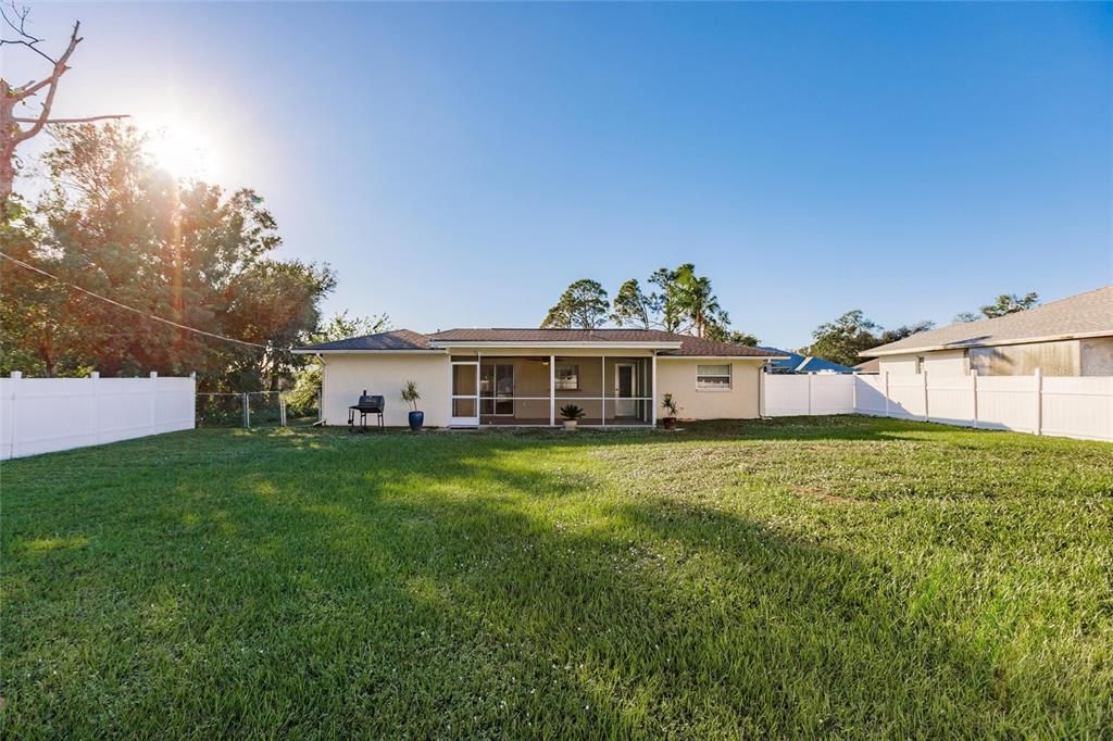 For Sale: $259,000 (3 beds, 2 baths, 1120 Square Feet)