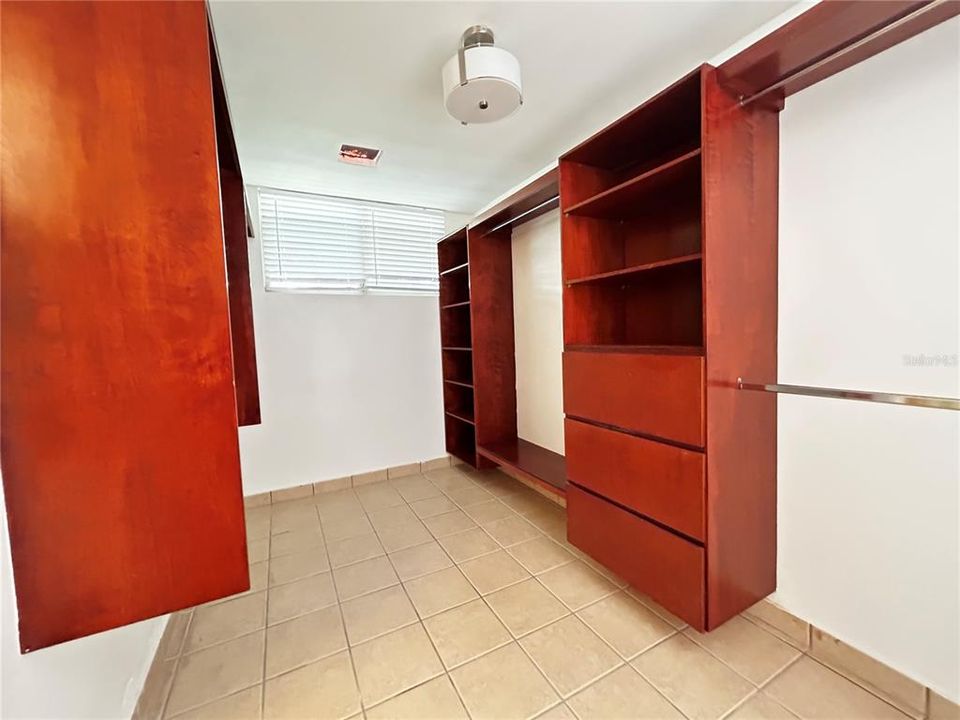 Master bedroom walking closet