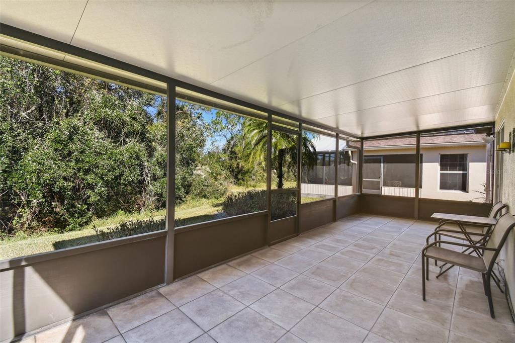 Tiled Lanai with roof