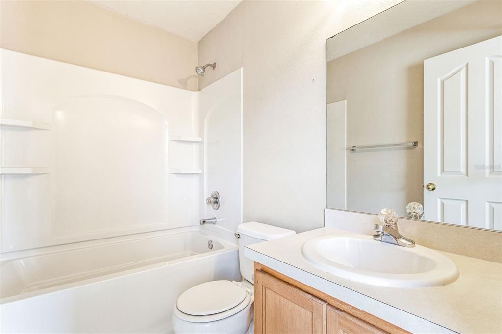 For Sale: $246,900 (3 beds, 2 baths, 1640 Square Feet)