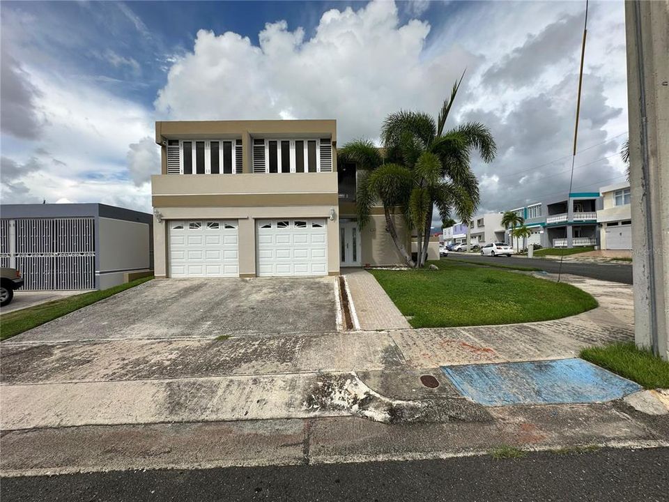 Recently Sold: $200,000 (4 beds, 2 baths, 1520 Square Feet)