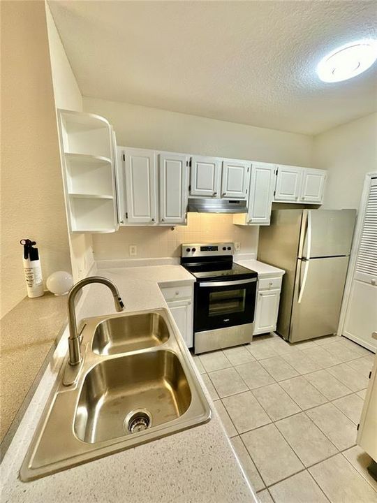 For Sale: $269,900 (3 beds, 2 baths, 1243 Square Feet)