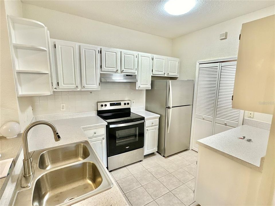 For Sale: $269,900 (3 beds, 2 baths, 1243 Square Feet)