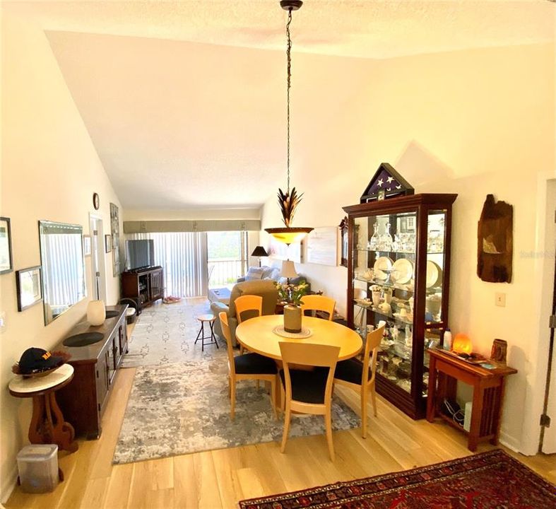 For Sale: $209,000 (2 beds, 2 baths, 1100 Square Feet)