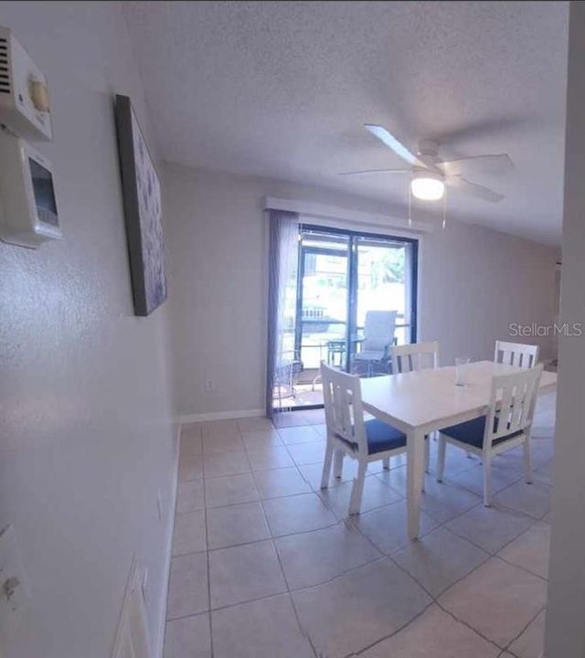 For Sale: $127,900 (2 beds, 2 baths, 960 Square Feet)