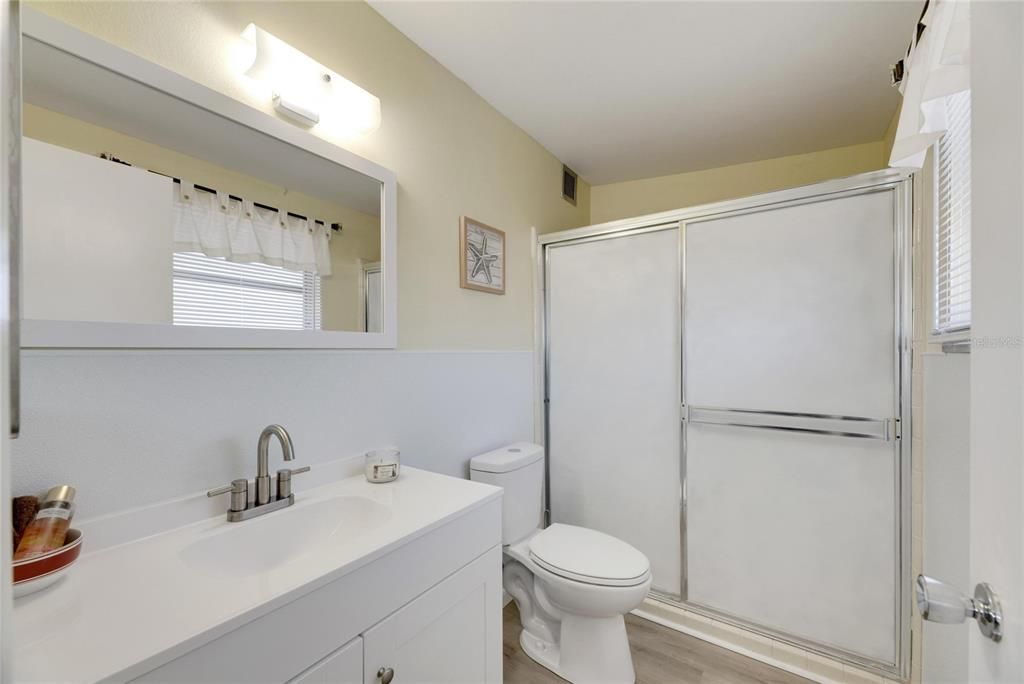 For Sale: $249,900 (2 beds, 2 baths, 1266 Square Feet)