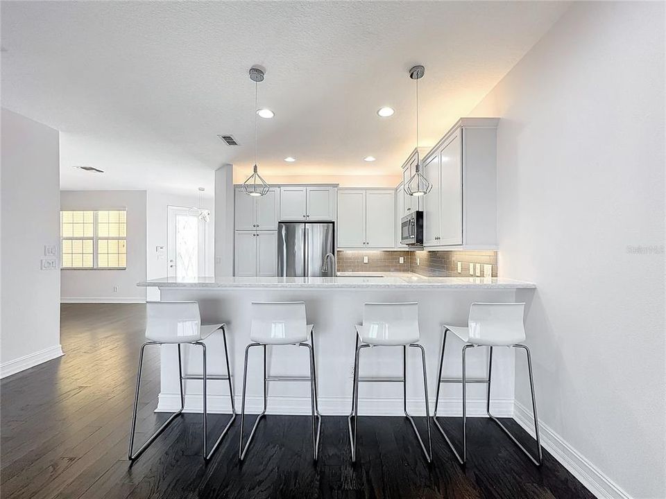 For Sale: $375,900 (2 beds, 2 baths, 1648 Square Feet)