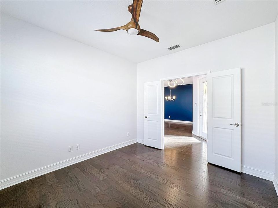 For Sale: $375,900 (2 beds, 2 baths, 1648 Square Feet)