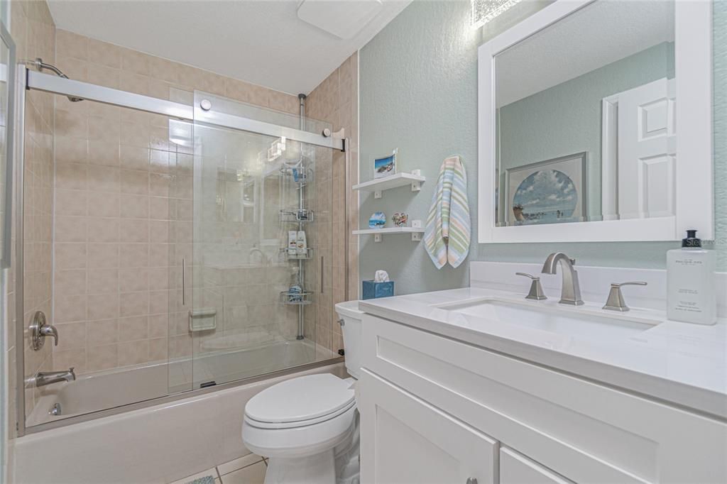 For Sale: $429,900 (2 beds, 2 baths, 1800 Square Feet)