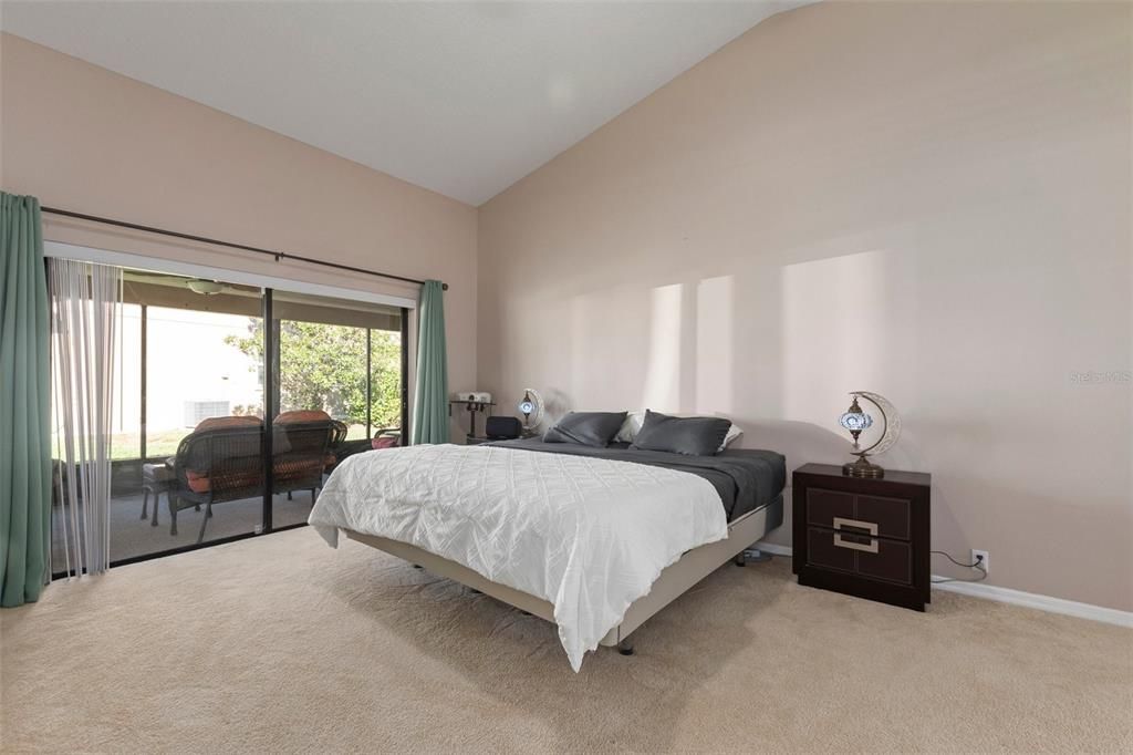 For Sale: $349,990 (3 beds, 2 baths, 1948 Square Feet)