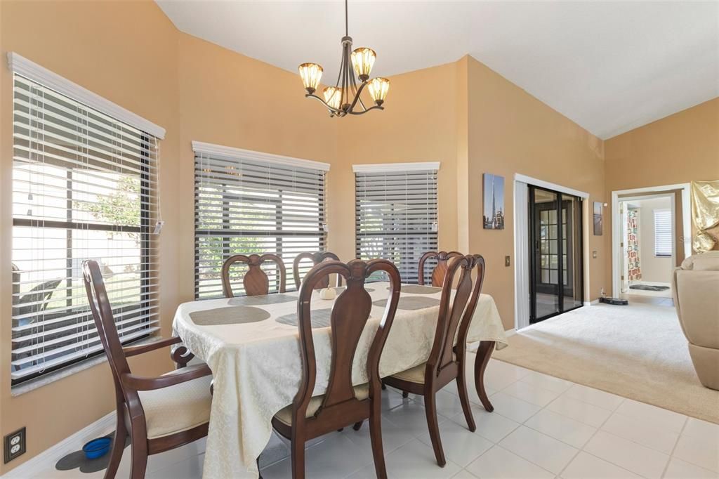 For Sale: $349,990 (3 beds, 2 baths, 1948 Square Feet)