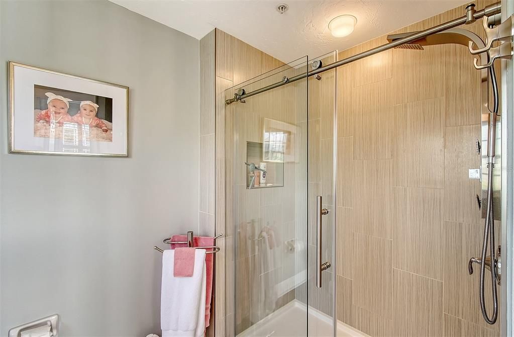 En-suite shower in bedroom 2.