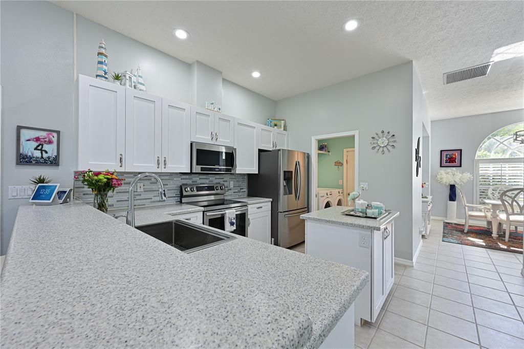 For Sale: $639,900 (3 beds, 2 baths, 2079 Square Feet)